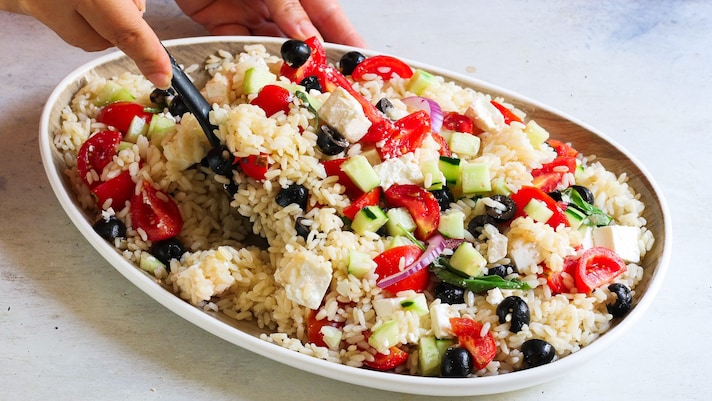 mescolare insalata