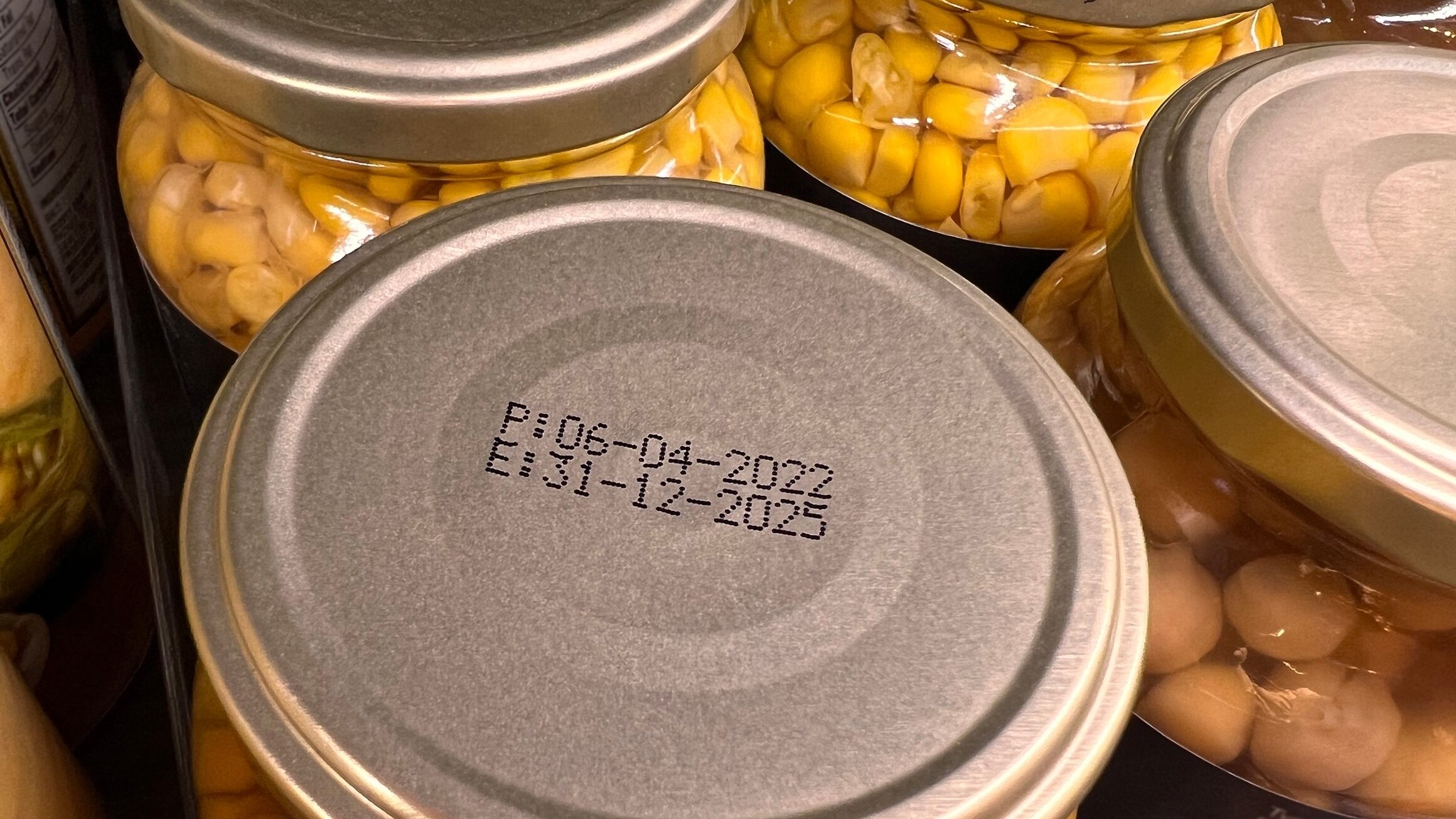 prodotti-scaduti-supermercato