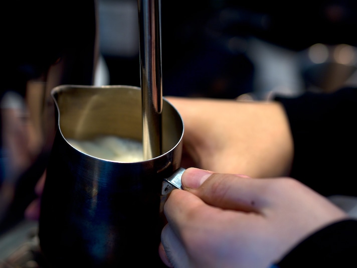 come-fare-cappuccino-perfetto-come-montare-latte