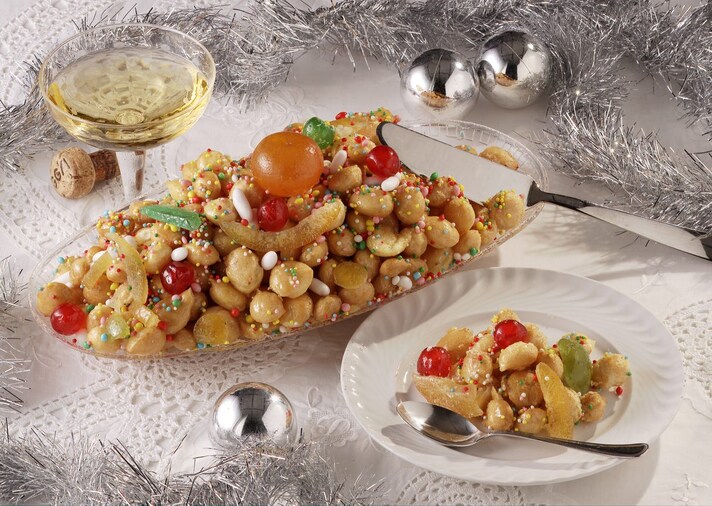 che-vino-abbinare-struffoli-natale