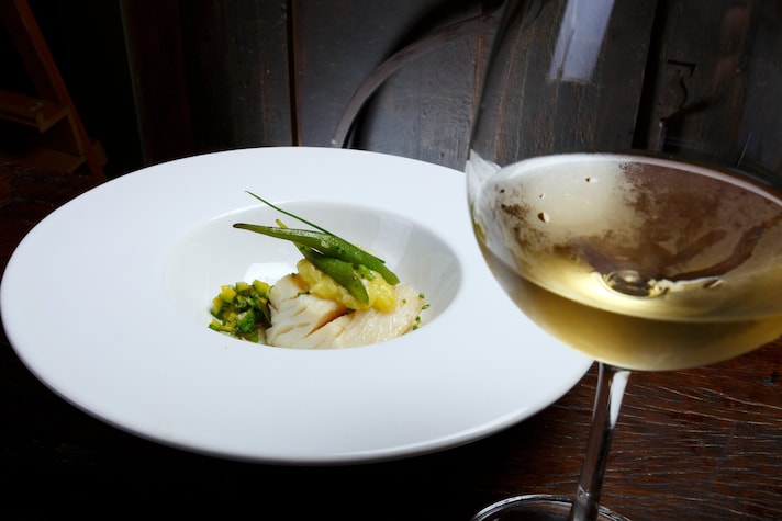 che-vino-bianco-abbinare-al-pesce