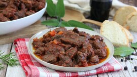 cinghiale-in-umido