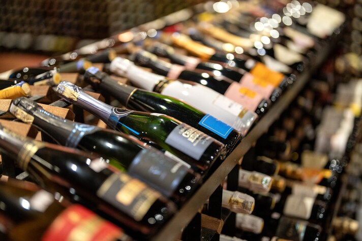 etichetta-champagne-cosa-contiene