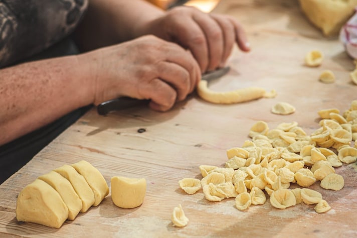 nuove-regole-orecchiette-bari-vecchia