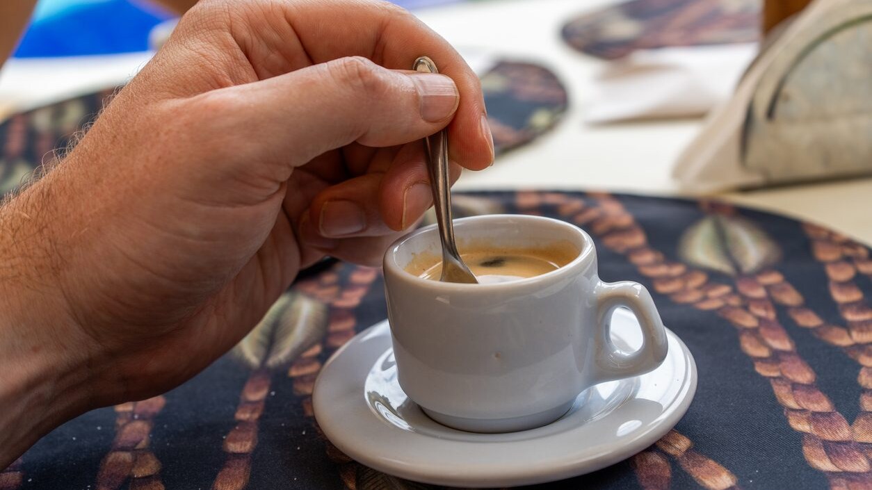 mescolare-girare-caffe-acrilammide