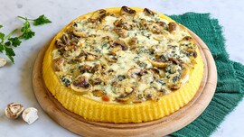 Crostata di polenta e funghi