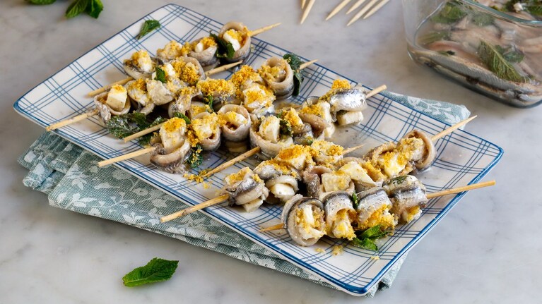 Spiedini di alici e mozzarella