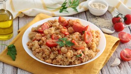 quinoa-con-gamberetti.