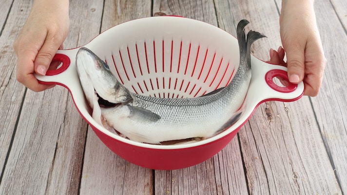 spigola-allacqua-pazza