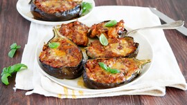 Melanzane ripiene alla parmigiana