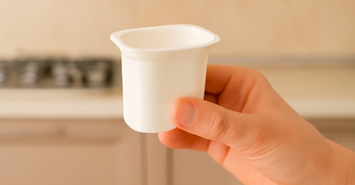 Come riciclare i vasetti dello yogurt: gli usi alternativi in cucina