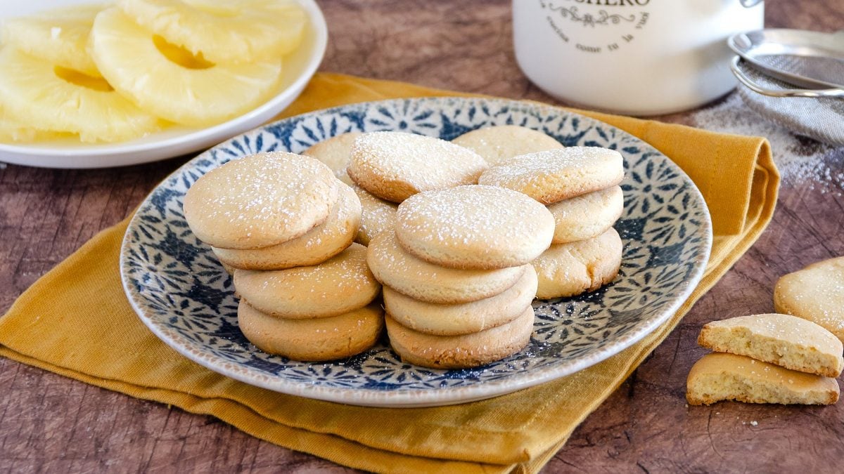 Biscotti all'ananas