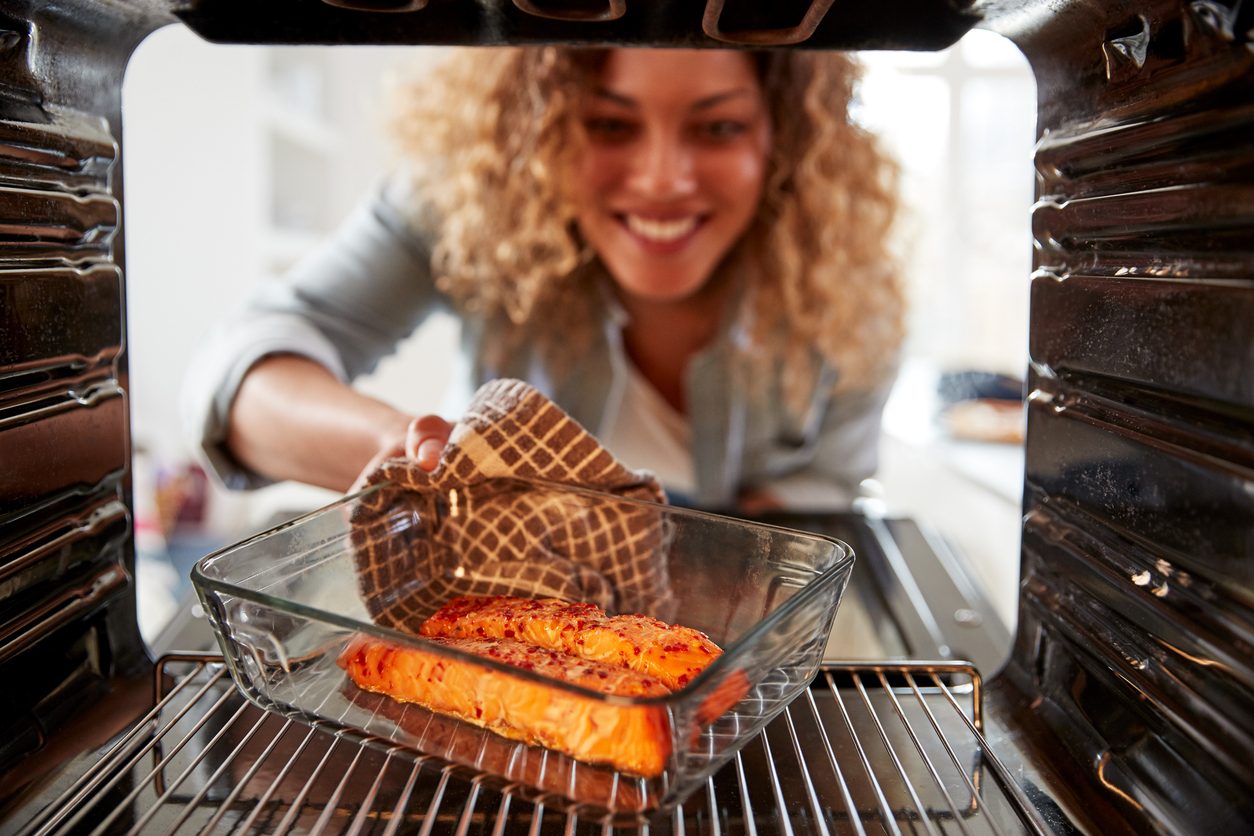 Cottura al forno: gli errori più comuni che rovinano consistenza e sapore