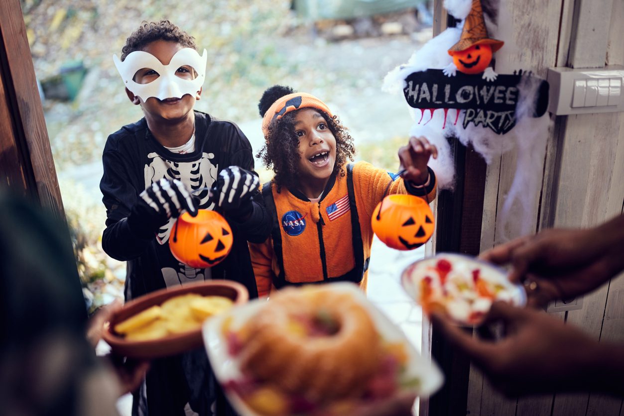 Da preghiera per i morti a tradizione di Halloween: la storia di "dolcetto o scherzetto"