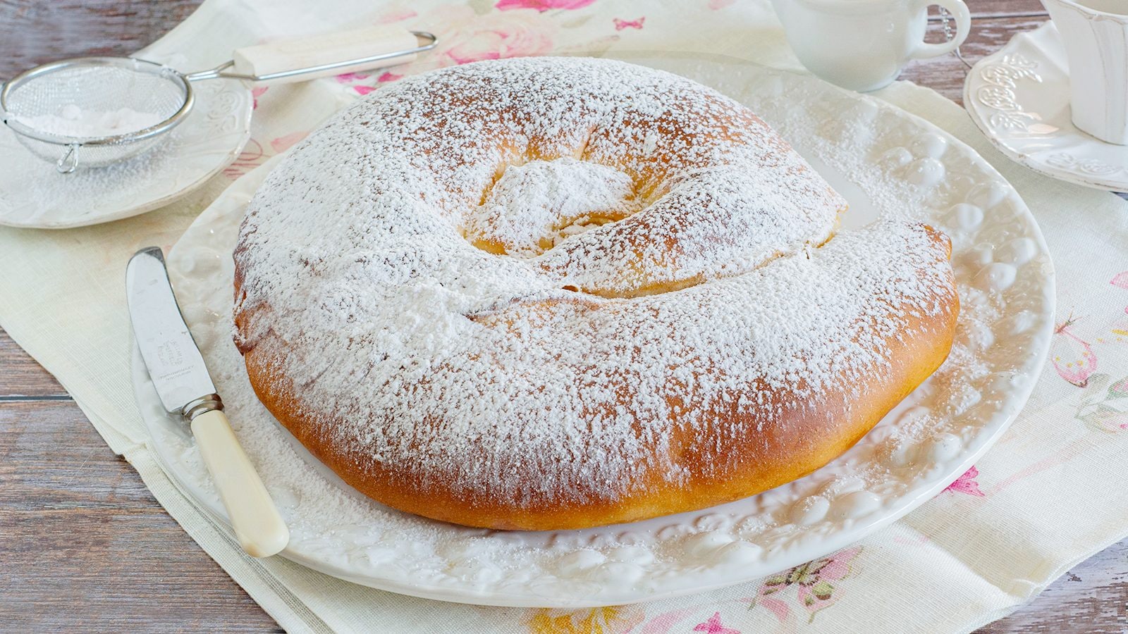 Ensaimada de Mallorca: la ricetta del dolce soffice e goloso tipico delle Baleari