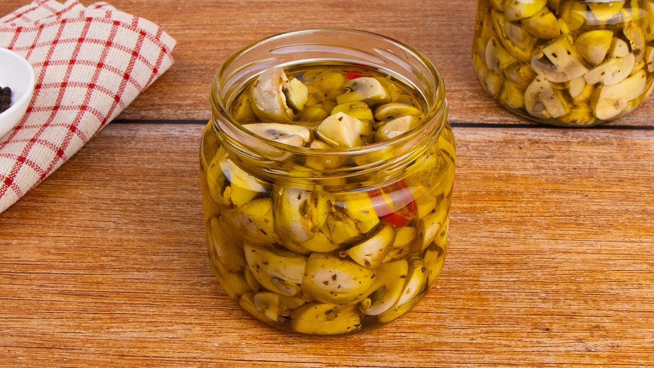 Funghi sott'olio