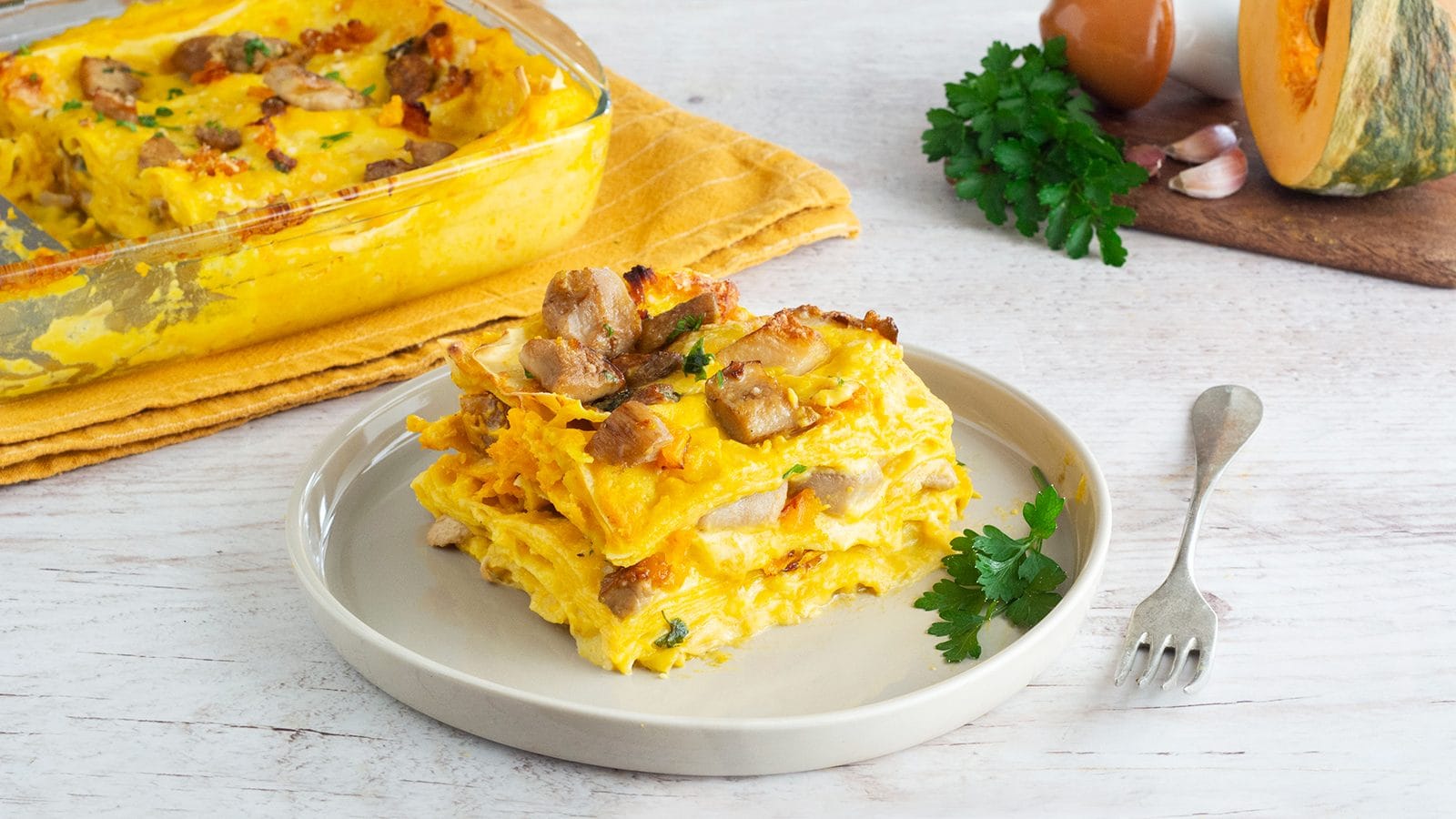 Lasagna zucca e funghi: la ricetta del primo autunnale cremoso e profumato