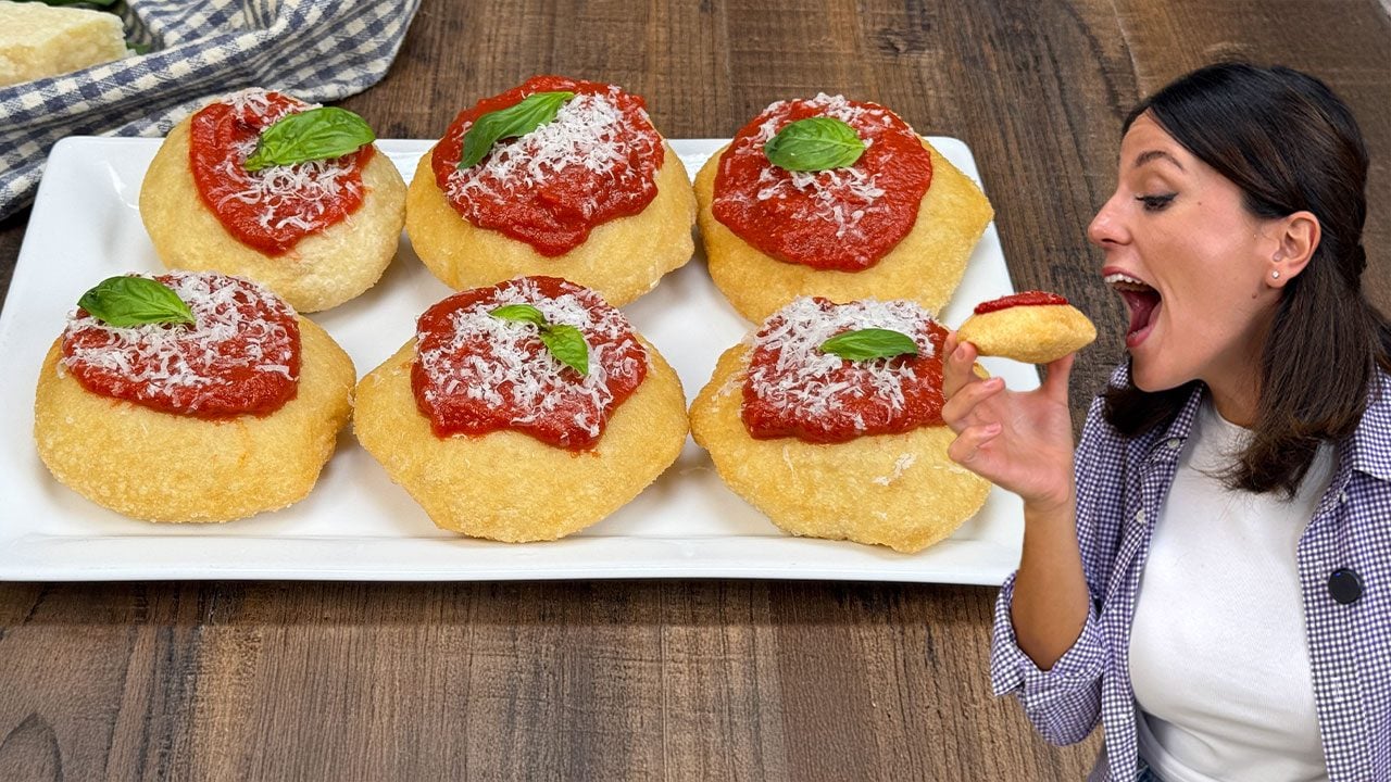 Pizzelle fritte: la ricetta per preparare in casa le montanare napoletane
