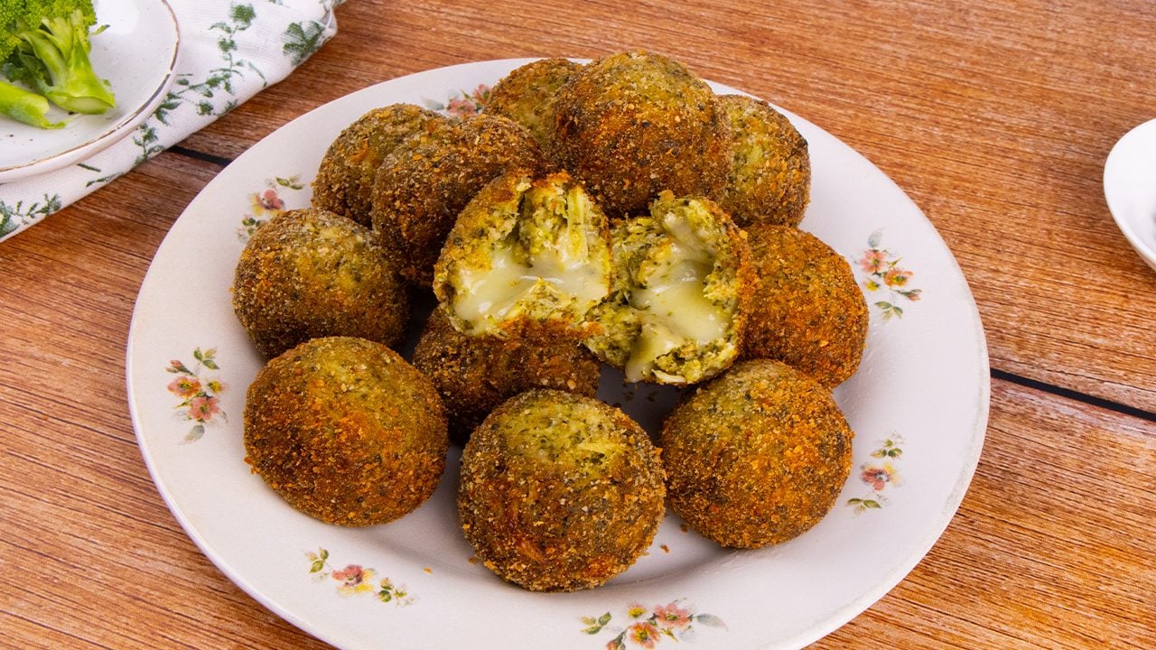 Polpette di broccoli: la ricetta dei bocconcini filanti e gustosi