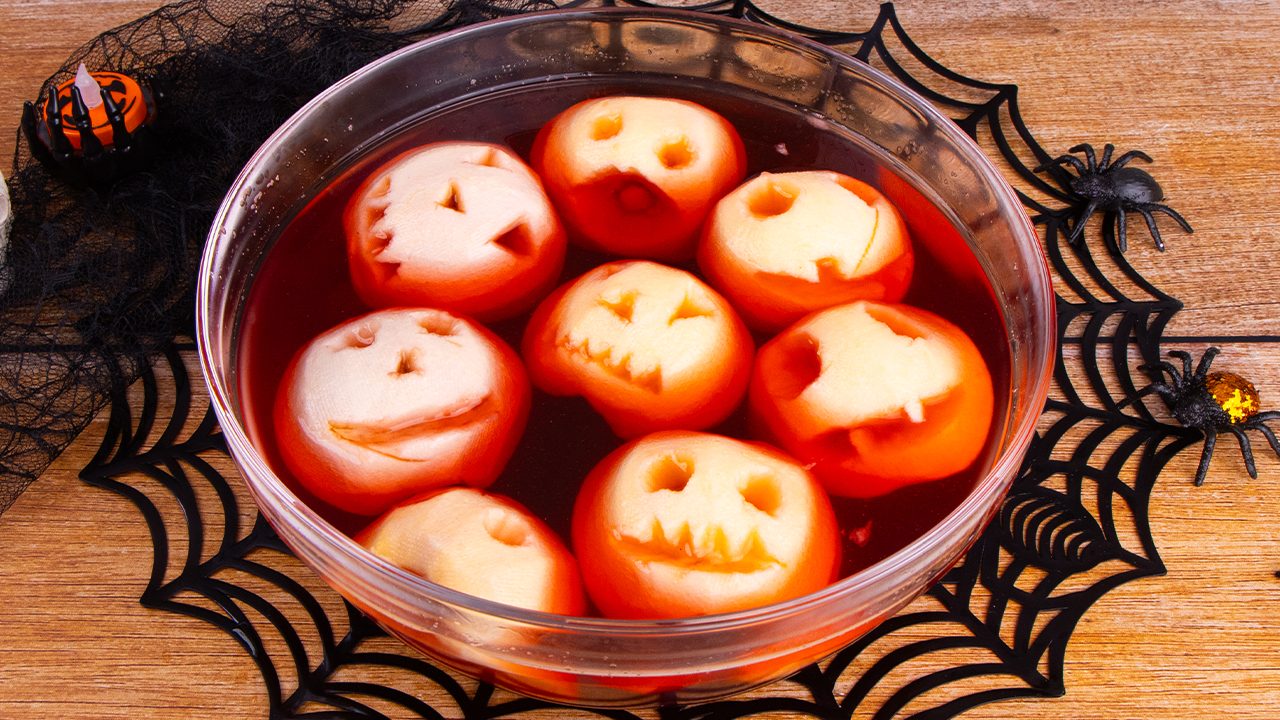 Punch di Halloween: la ricetta del drink analcolico perfetto per la notte delle streghe
