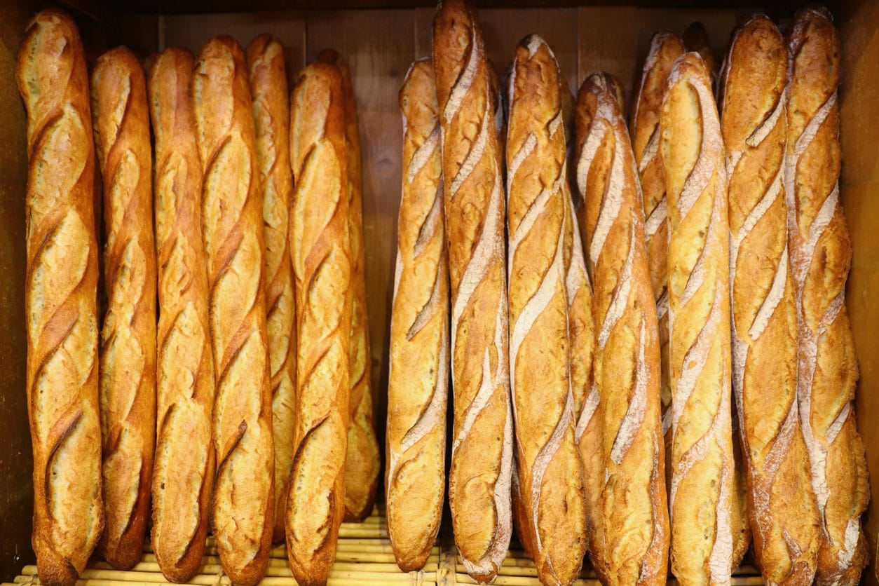 La baguette francese in bilico tra tradizione e declino: l'inchiesta della CNN sul suo futuro