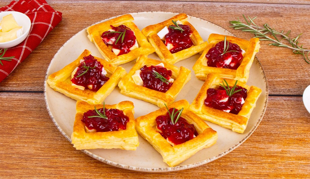 Cestini brie e mirtilli