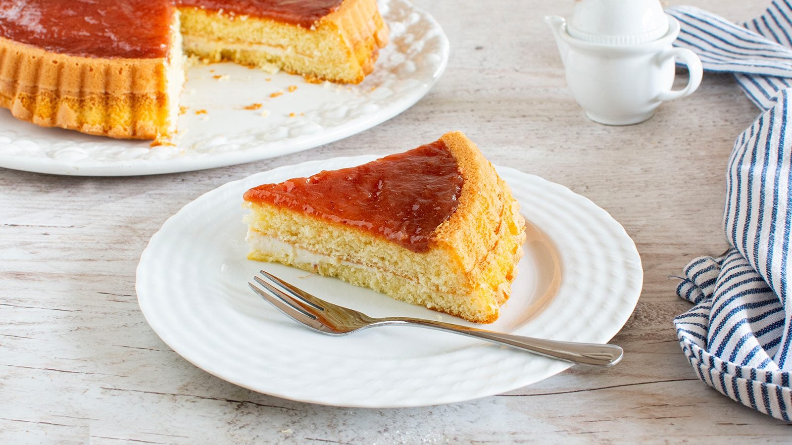 Crostata morbida alla marmellata: la ricetta del dolce soffice con doppia farcitura