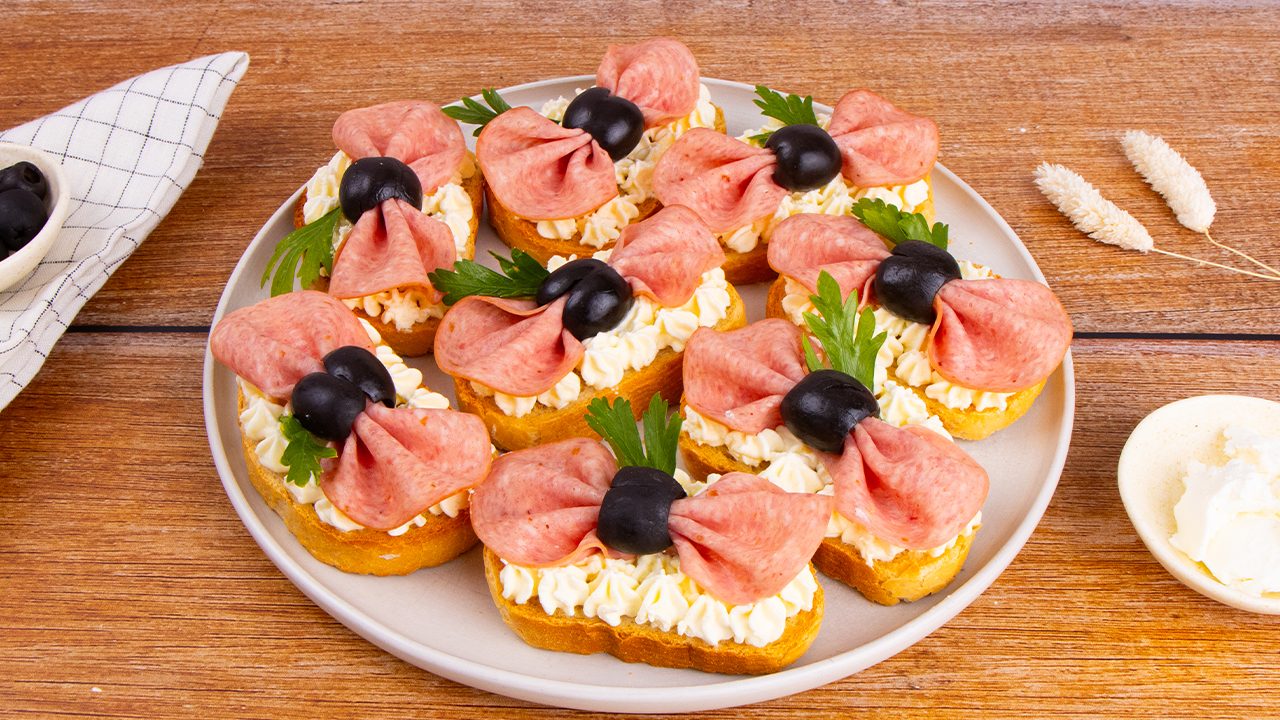 Crostini di salame