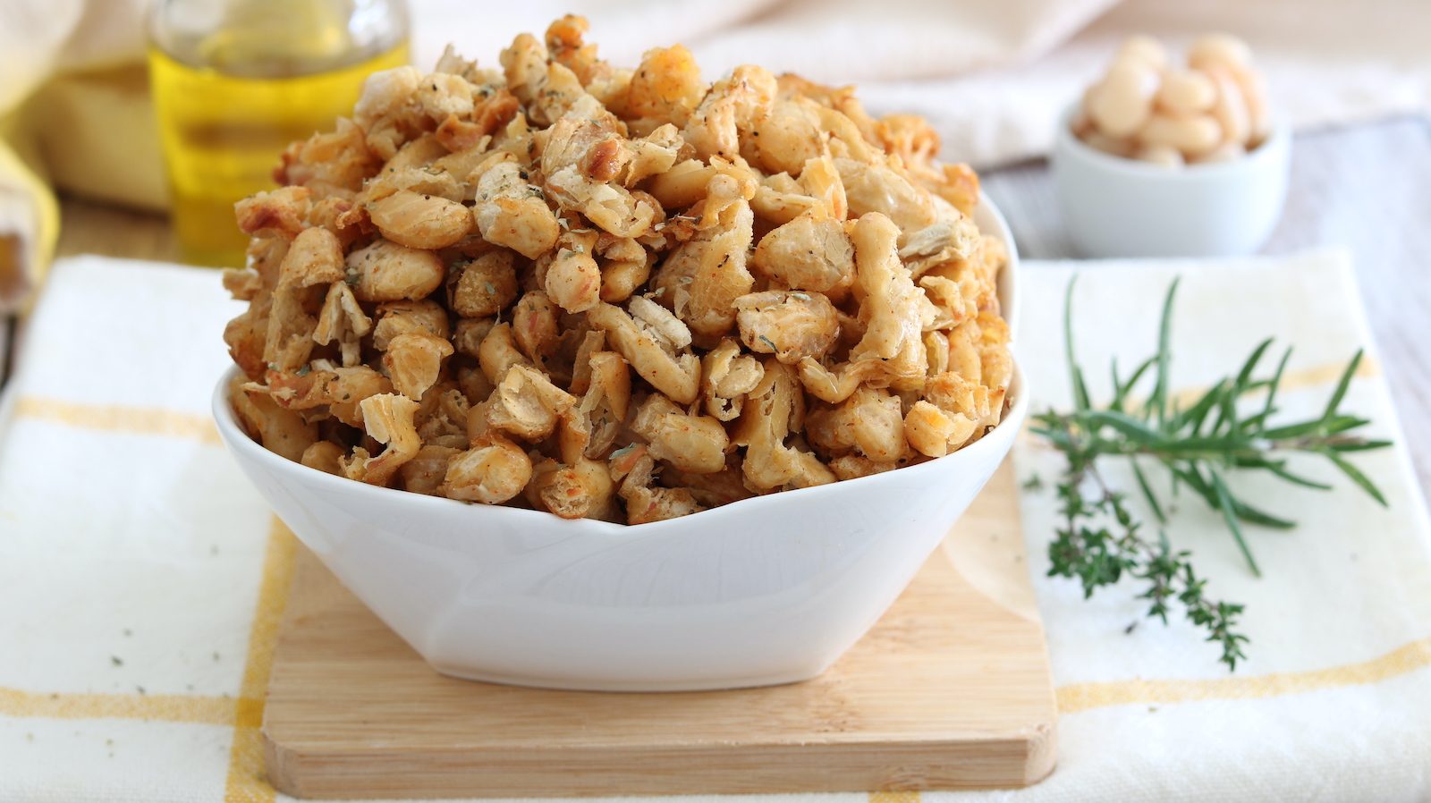 Fagioli croccanti al forno: la ricetta dello snack proteico fragrante e saporito