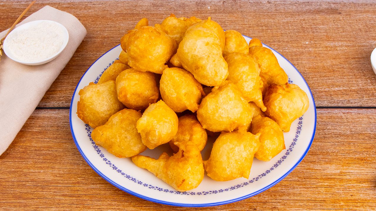 Frittelle salate: la ricetta dei bocconcini croccanti fuori e morbidi al cuore