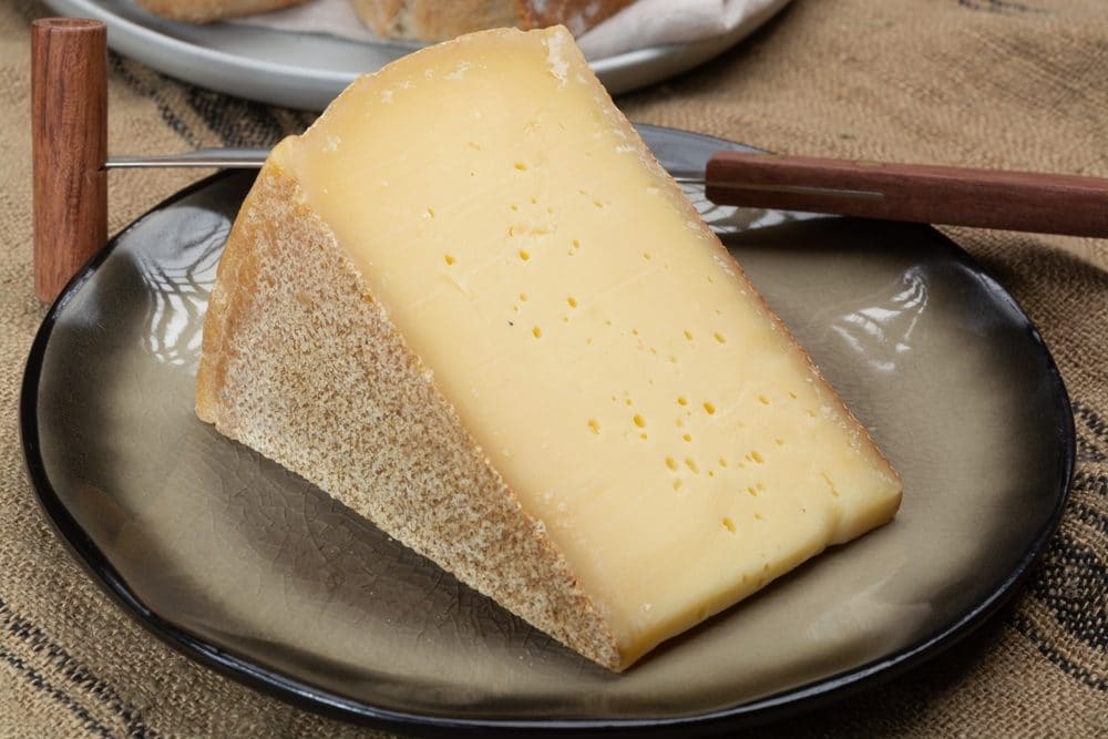 World Cheese Awards 2025: il Gruyère è il miglior formaggio al mondo, niente italiani nei top 14