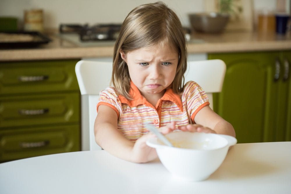 Perché mio figlio non mangia nulla? Inappetenza nei bambini: cause comuni e come superarla