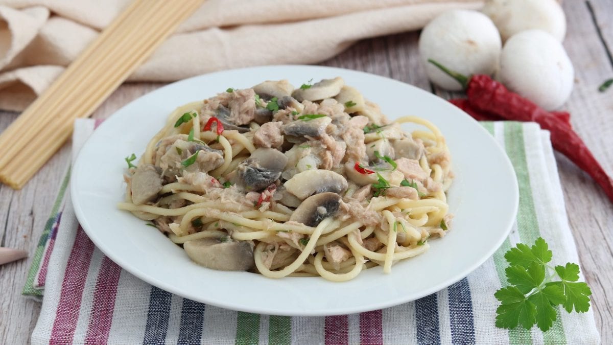pasta-tonno-e-funghi