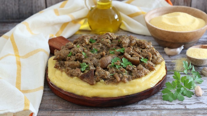 polenta-con-funghi-e-salsiccia