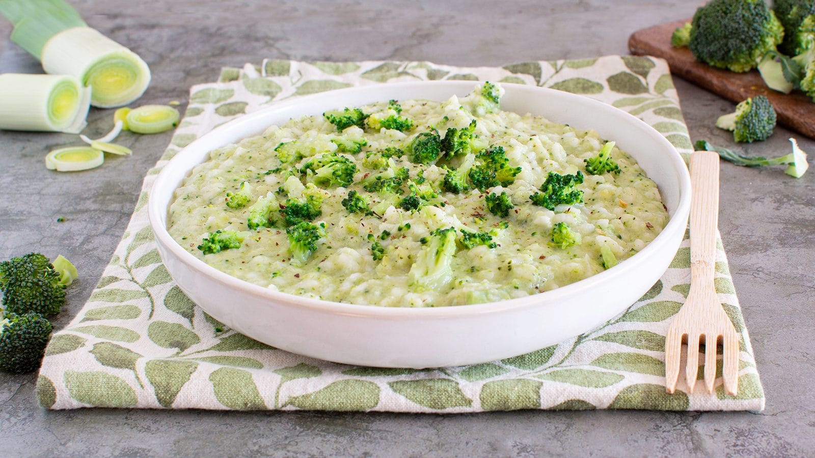 Risotto ai broccoli: la ricetta del primo piatto cremoso e saporito