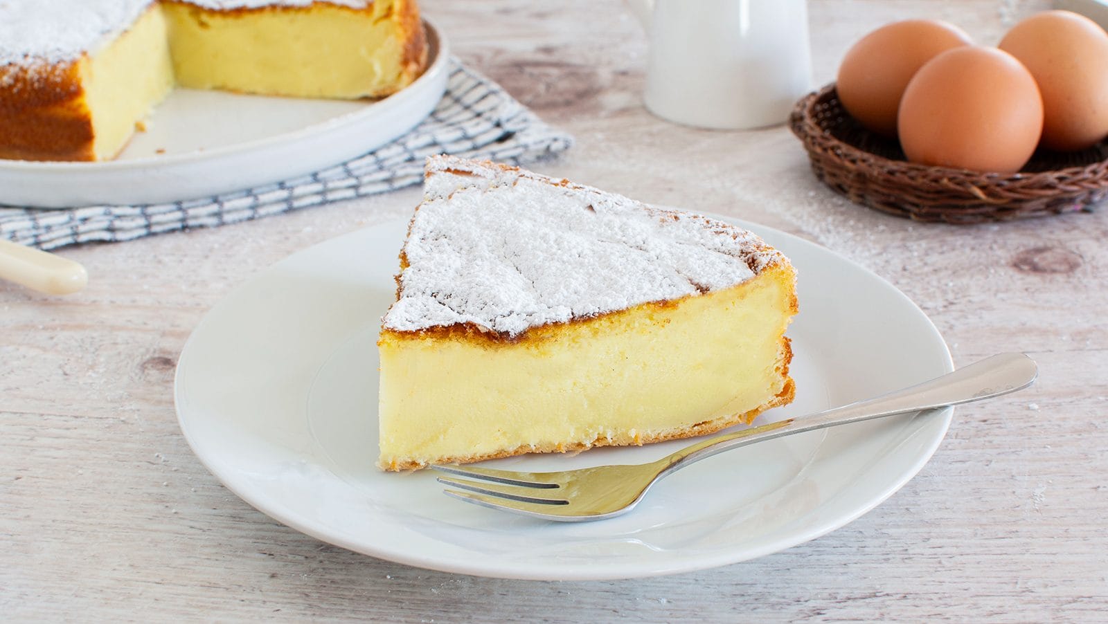 Torta cremosa senza lievito: la ricetta del dolce morbido e profumato