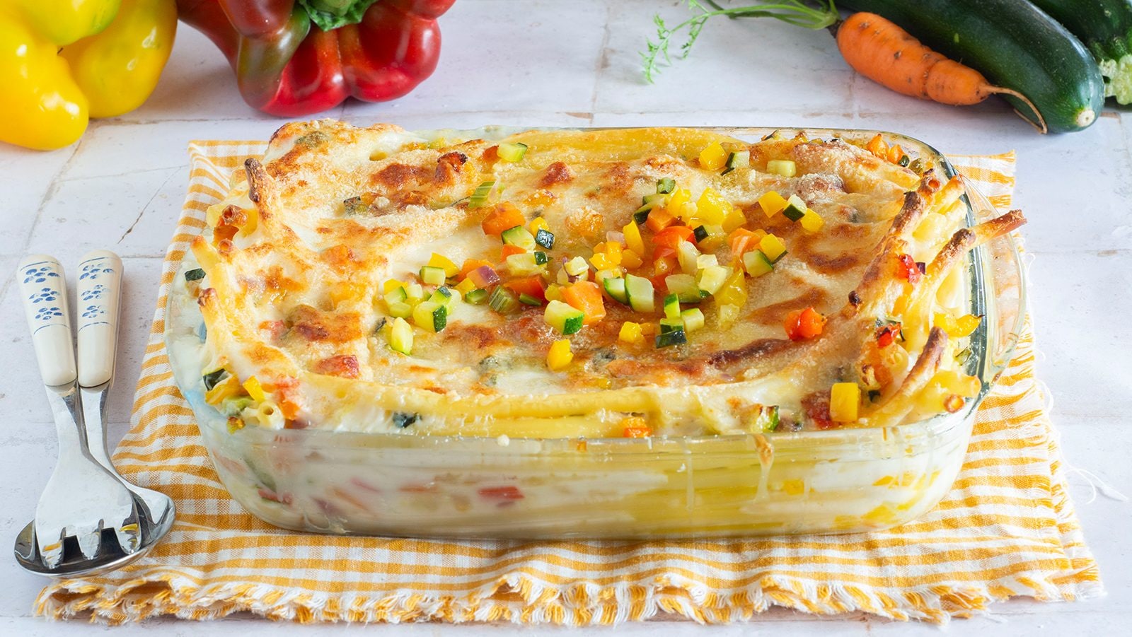 Ziti in teglia con ragù dell'orto di Persegani: la ricetta del primo ricco e gustoso