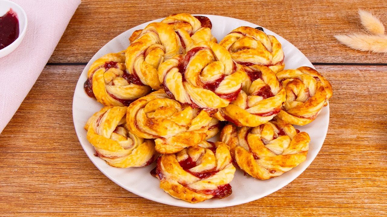 Girelle di pasta sfoglia dolci