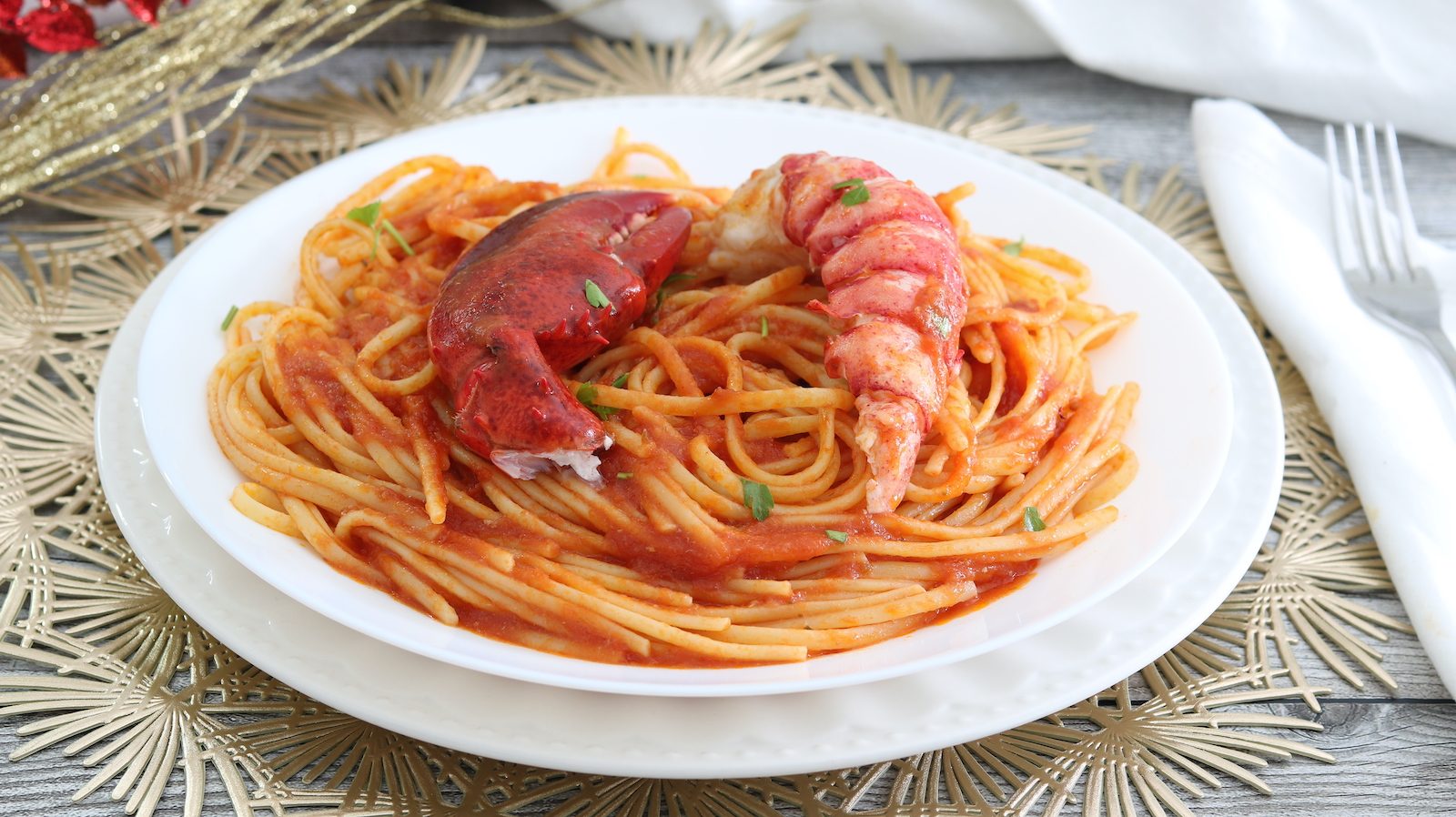 Linguine con astice di Cannavacciuolo: la ricetta del primo piatto dello chef Antonino
