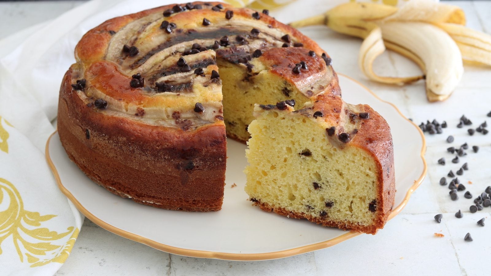 Torta di banane e cioccolato: la ricetta del dolce soffice e profumato