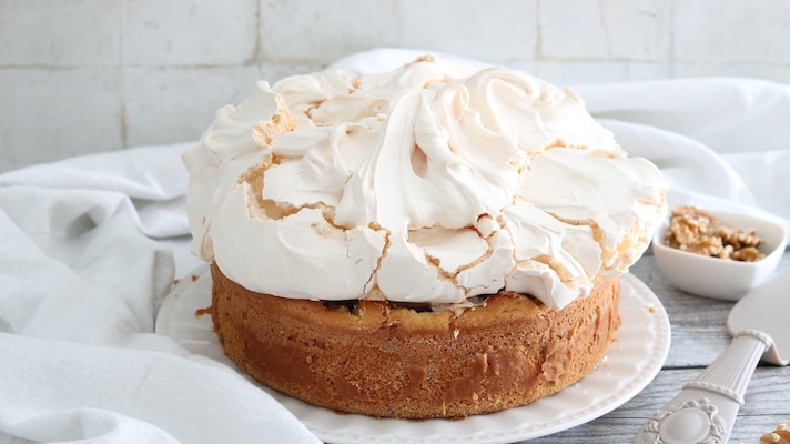 torta-di-noci-meringata-di-persegani