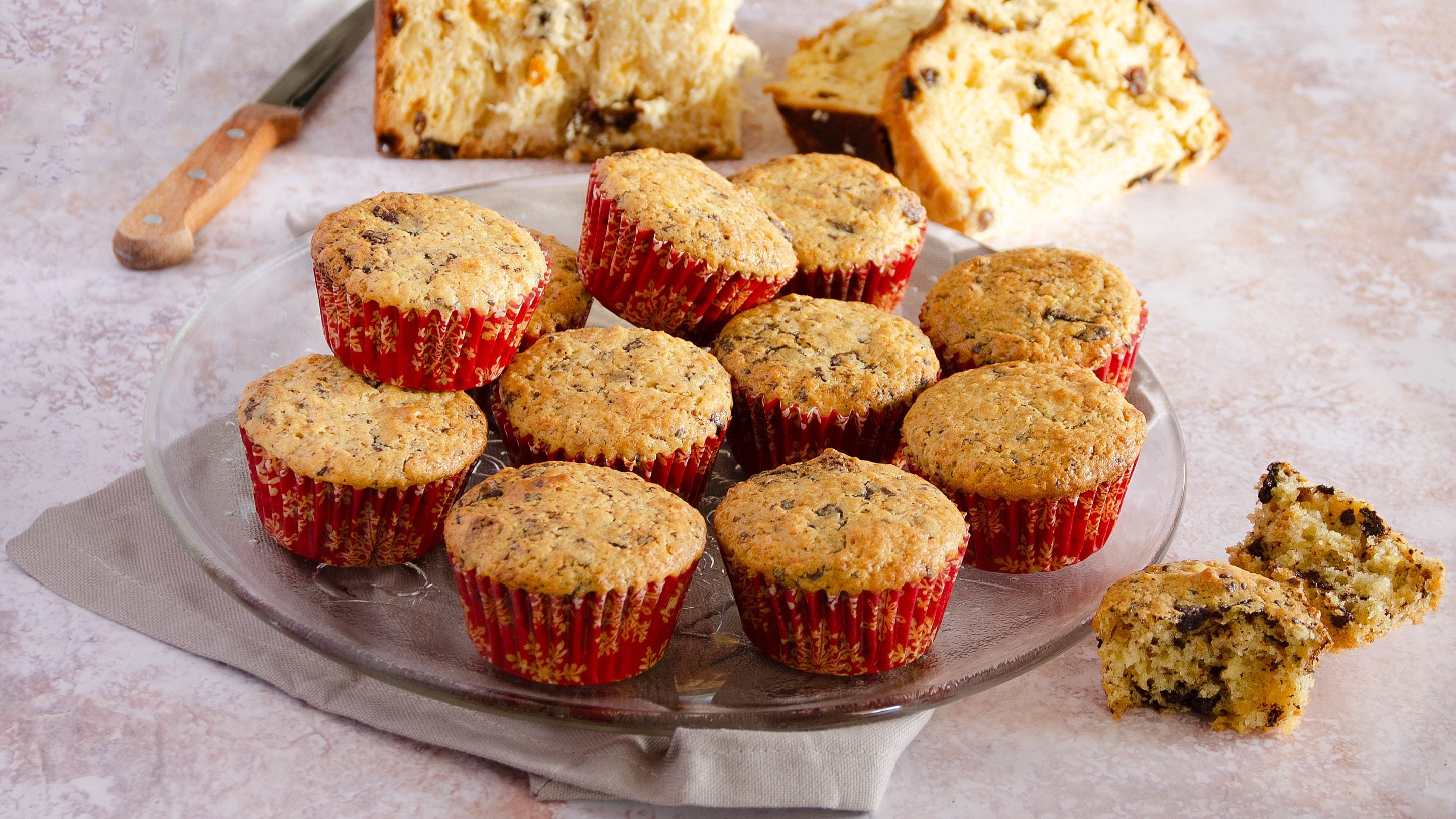 Muffin di panettone: la ricetta dei dolcetti di recupero facili e golosi