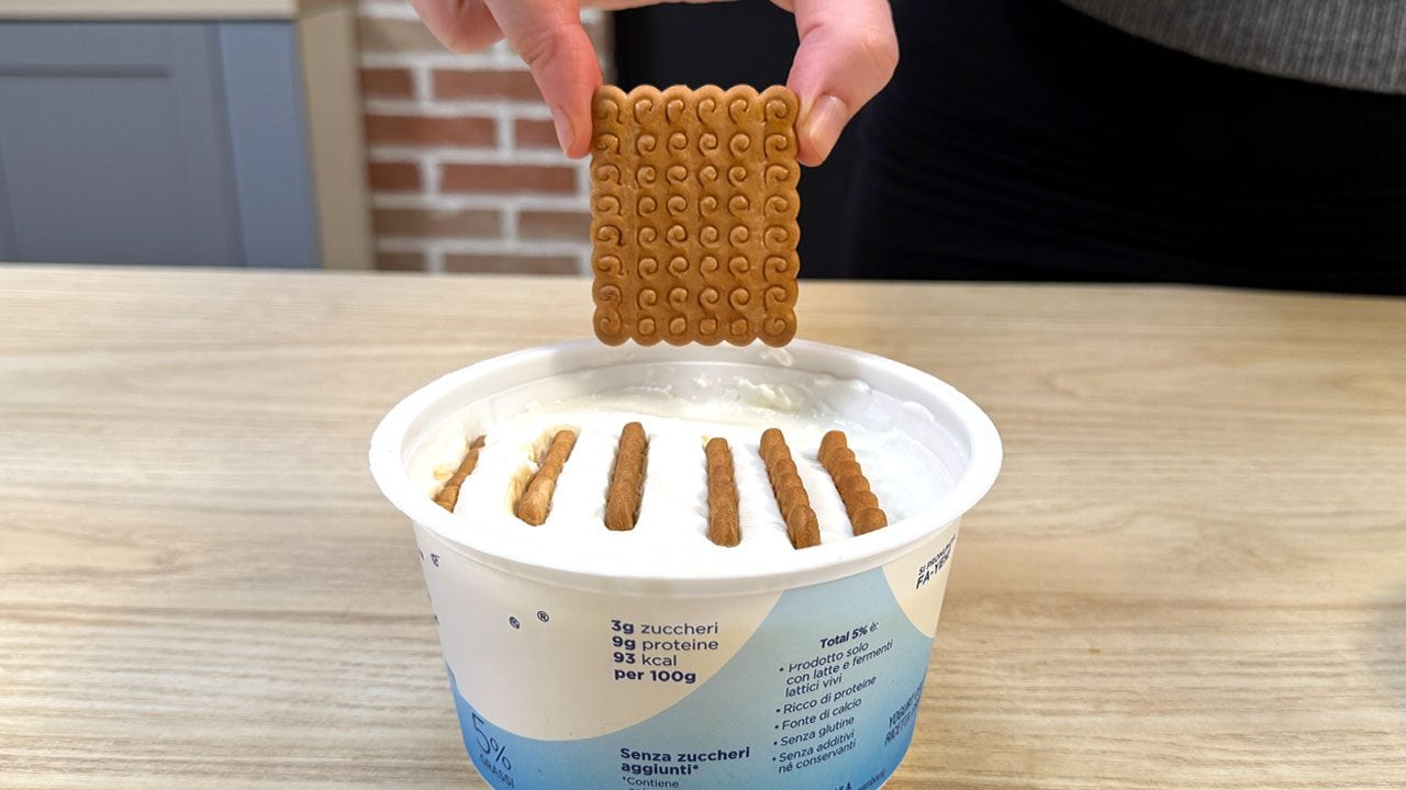 Cheesecake giapponese con yogurt: la ricetta virale facilissima e deliziosa