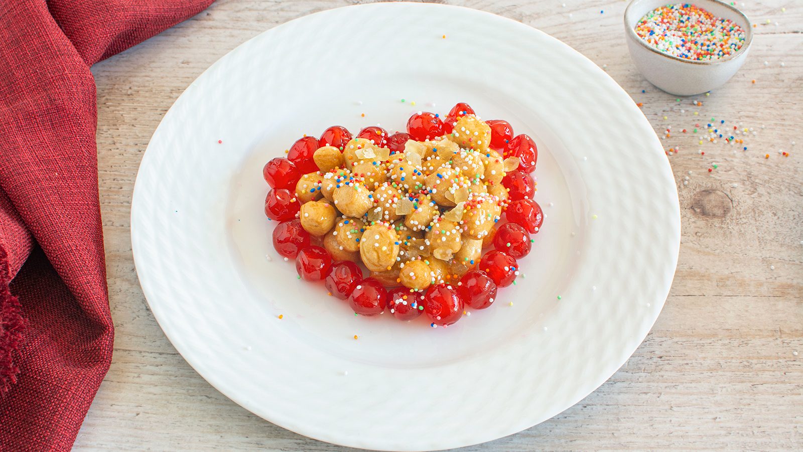 Cuore di struffoli di Sal De Riso