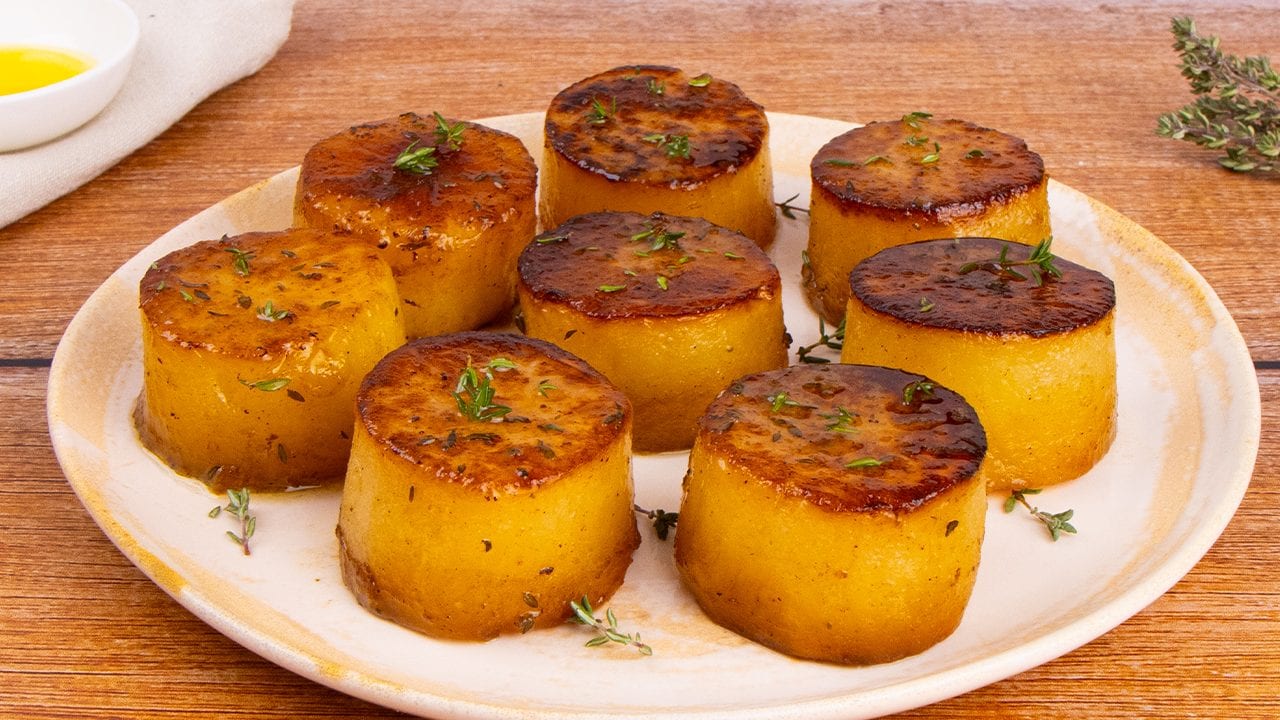 Patate fondenti: la ricetta del contorno tipico inglese