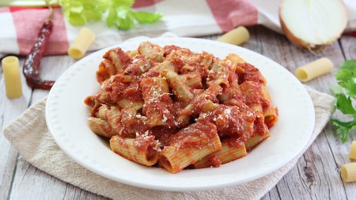 rigatoni-con-la-pajata