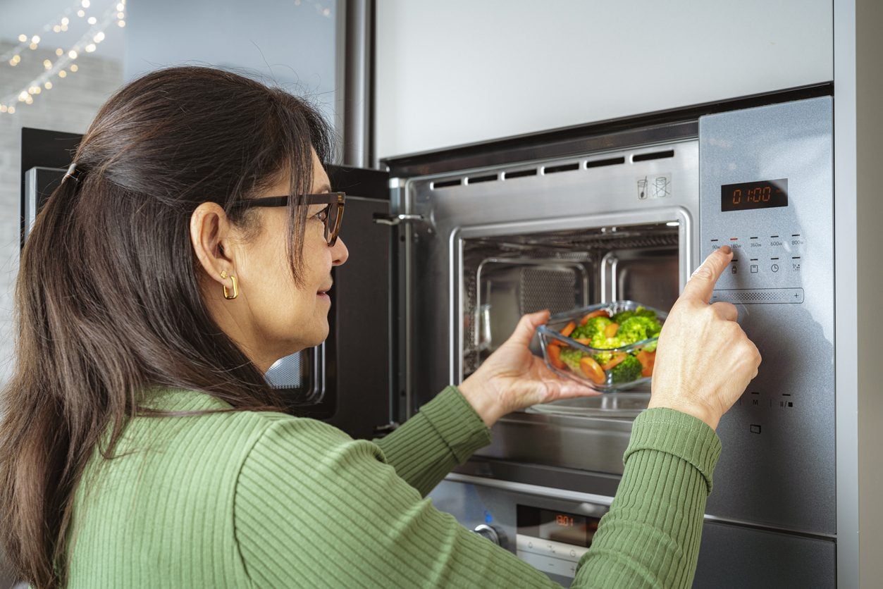 Simboli del microonde: quali sono i principali e che funzioni indicano