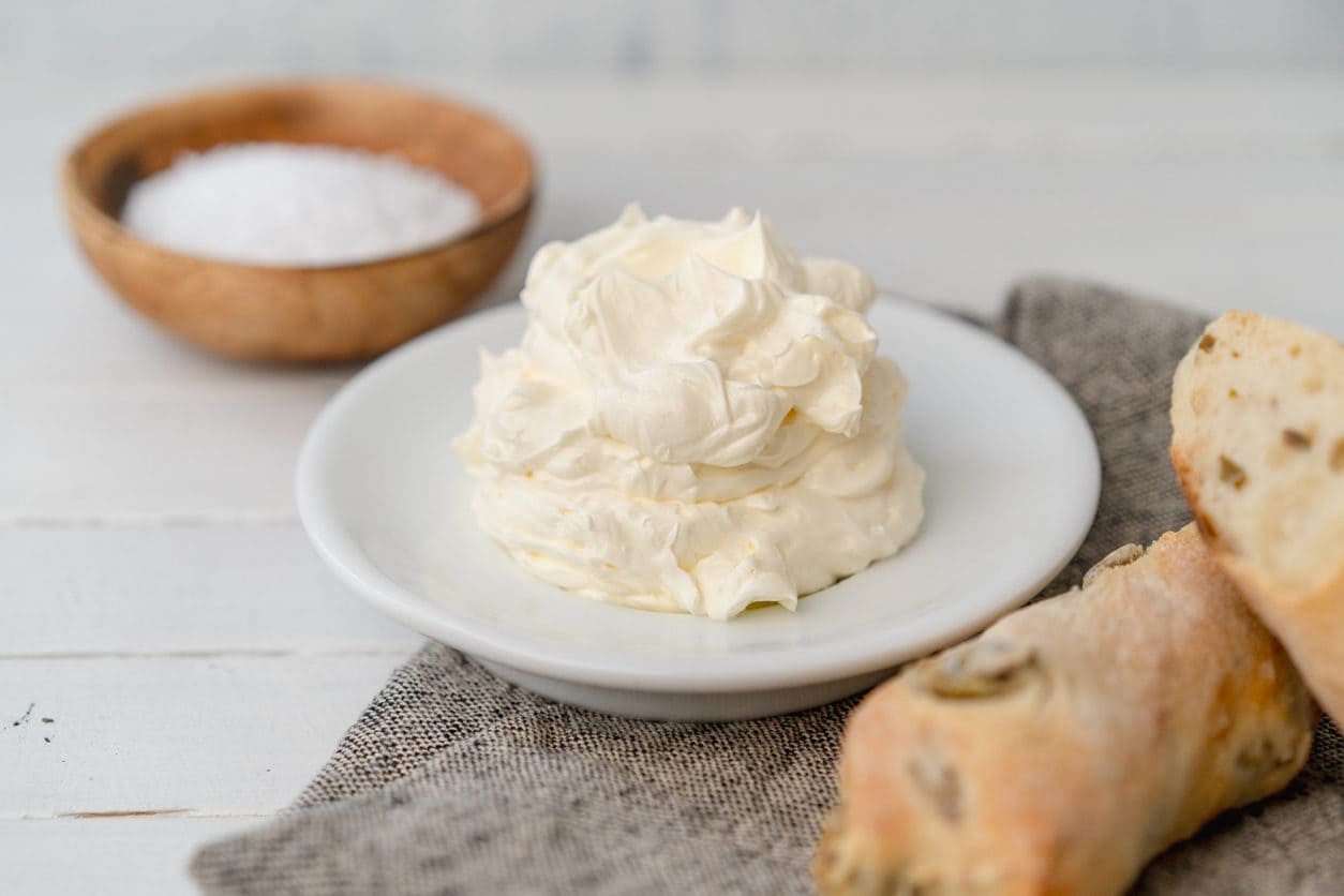 Cos'è il burro montato e a cosa serve: facile, sfizioso e raffinato