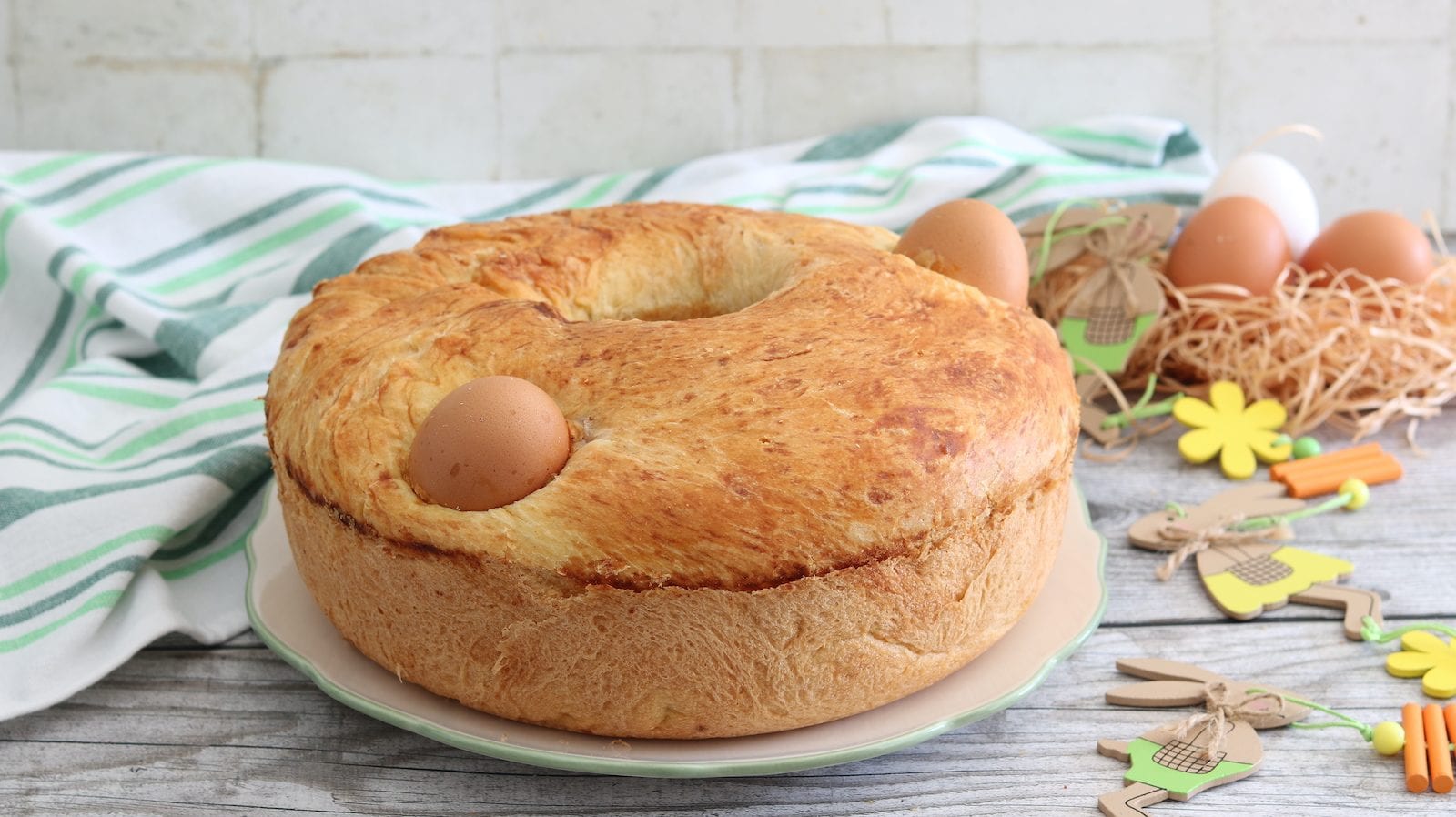 Casatiello di Cannavacciuolo: la ricetta del rustico campano rivisitato dallo chef