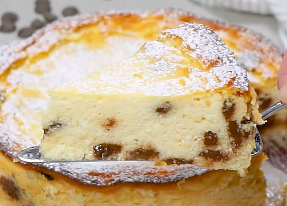 Torta ricotta e cioccolato: la ricetta del dolce scioglievole e goloso
